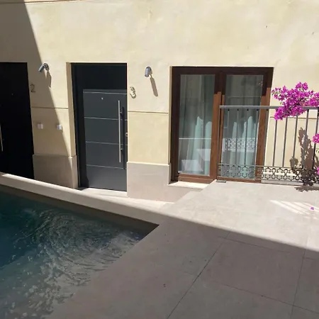 Apartamento En Bagu Apartment *